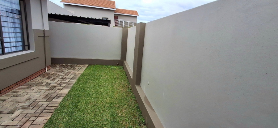 2 Bedroom Property for Sale in Hillside Free State